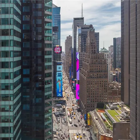 Tempo By Hilton Times Square 4*