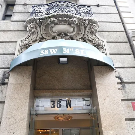 The Nomad Aparthotel