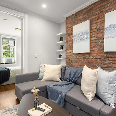 Apartment Contemporary Nyc Flat Walk Everywhere New York