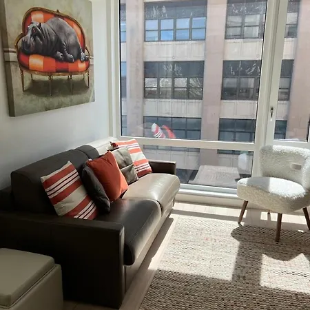 Brooklyn - Dumbo - 2-bedroom, 2-bath *