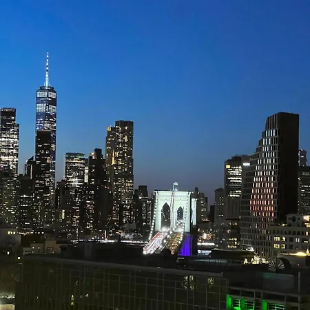 Brooklyn - Dumbo - 2-bedroom, 2-bath Apartment New York