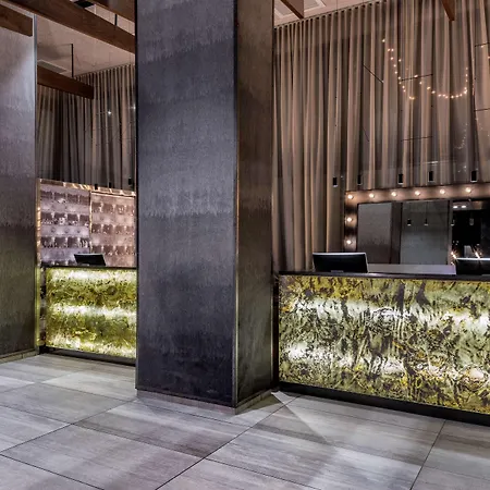 Doubletree By Hilton New York Times Square West
