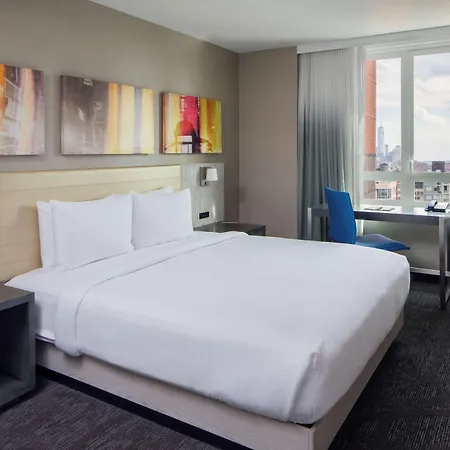 Doubletree By Hilton New York Times Square West 4*