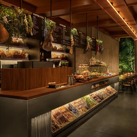 Hotel Public, An Ian Schrager
