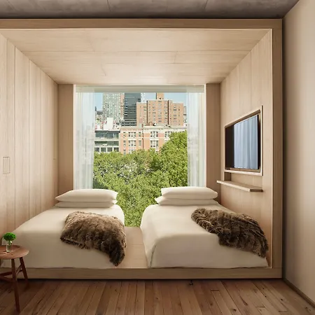 Hotel Public, An Ian Schrager