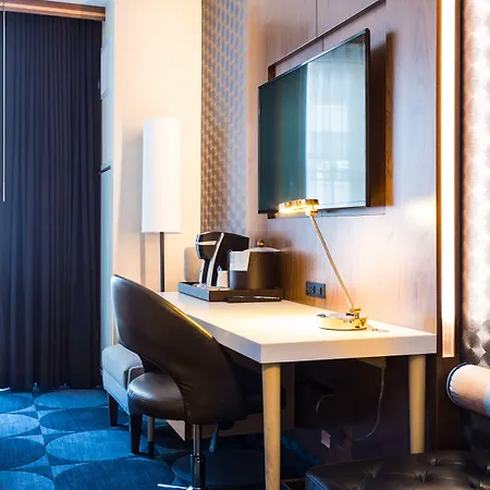 Hotel Crowne Plaza Hy36 Midtown Manhattan By Ihg