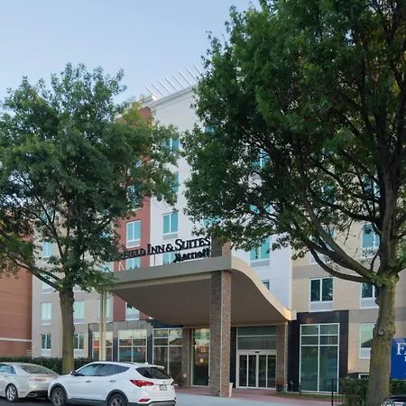 Fairfield & By Marriott Queens/fresh Meadows 3*