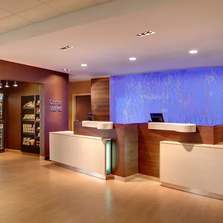 Hotel Fairfield & By Marriott Queens/fresh Meadows 3*