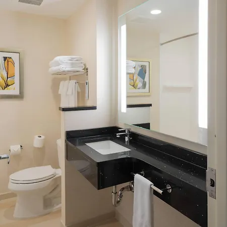 Fairfield & By Marriott Queens/fresh Meadows