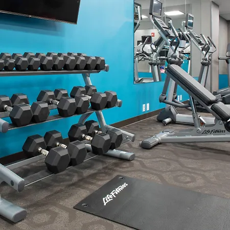 Hotel Fairfield & By Marriott Queens/fresh Meadows 3*