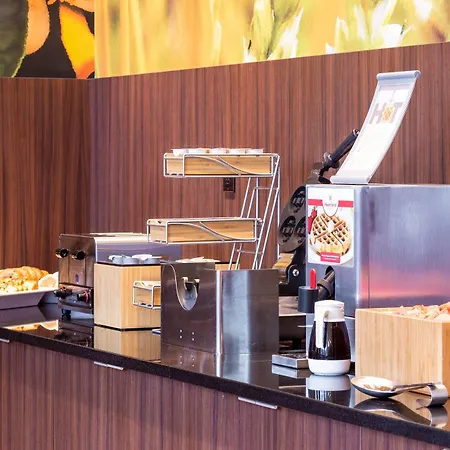 Hotel Fairfield & By Marriott Queens/fresh Meadows 3*