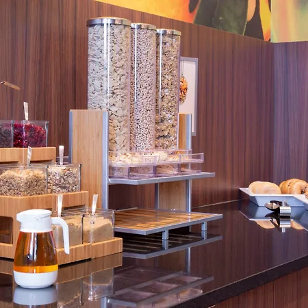 Fairfield & By Marriott Queens/fresh Meadows 3*