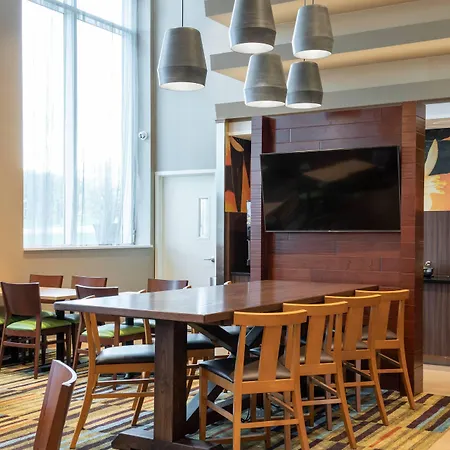 Hotel Fairfield & By Marriott Queens/fresh Meadows New York