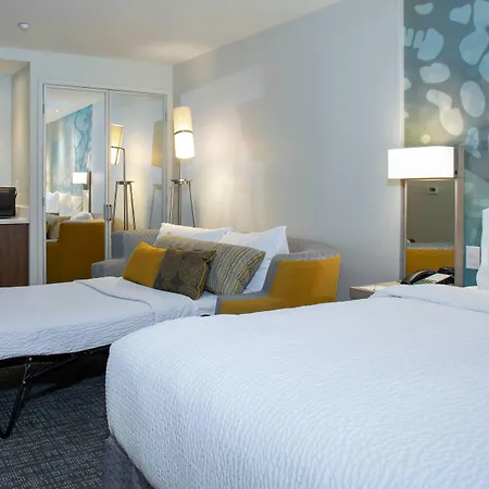 Hotel Courtyard By Marriott Queens/fresh Meadows New York