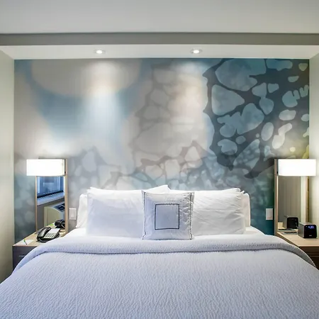 Courtyard By Marriott Queens/fresh Meadows Hotel 3*