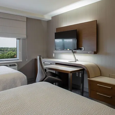 Hotel Courtyard By Marriott Queens/fresh Meadows 3*