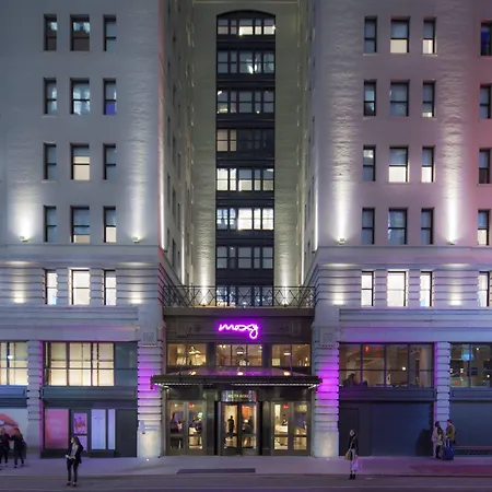 Moxy Nyc Times Square 3*