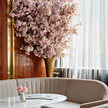 33 Hotel, City, Seaport 5*
