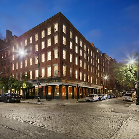 33 Hotel, City, Seaport 5*