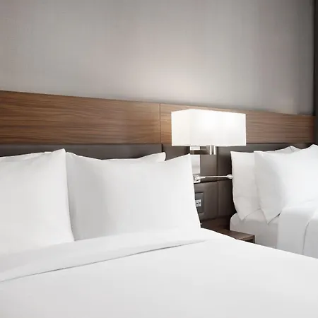 Ac By Marriott Downtown