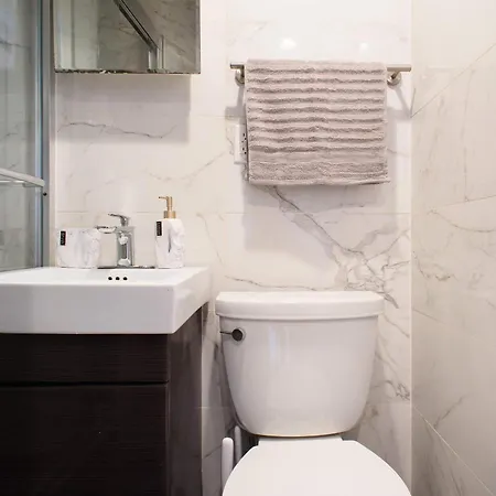 69-5a Modern Lower East Side 1br Brand New Apartment *