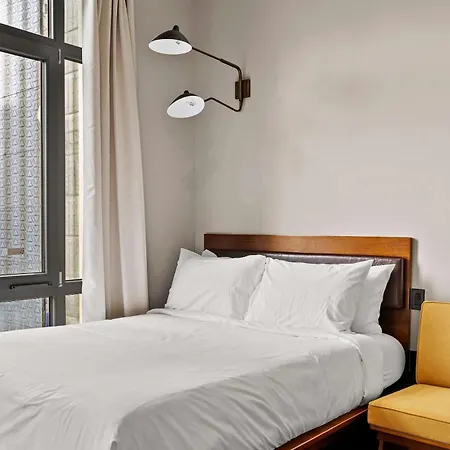 Freeman 701 By Rove Travel - With Shared Amenities New York