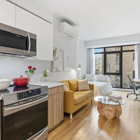 Elegant Apartment *