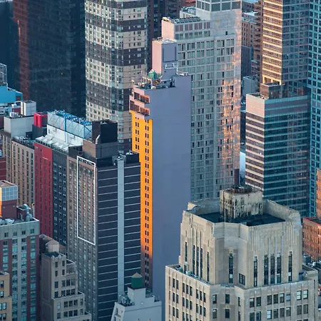 Hotel Aliz Times Square 4*