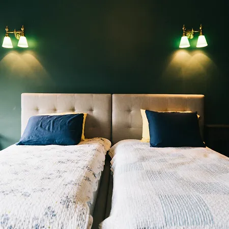 Northern Lights Mansion 4* New York