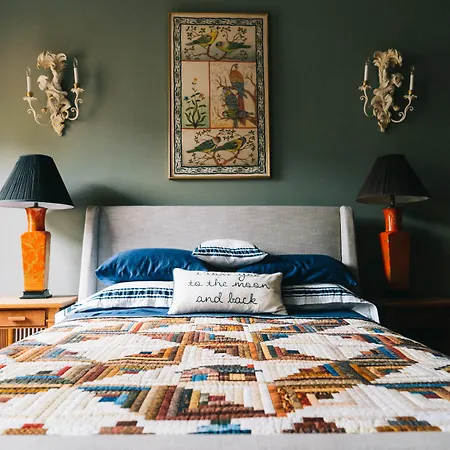 Northern Lights Mansion Bed & Breakfast New York