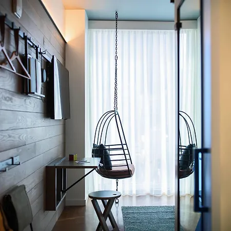 Moxy Nyc Downtown