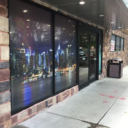 Hotel Ramada By Wyndham Bronx Terminal