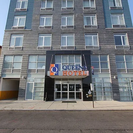 The Queens Hotel