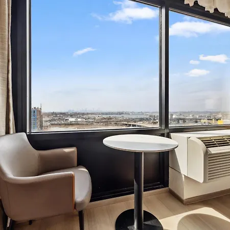Ramada By Wyndham Flushing Queens