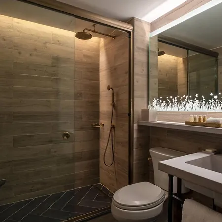 Renaissance Chelsea Hotel