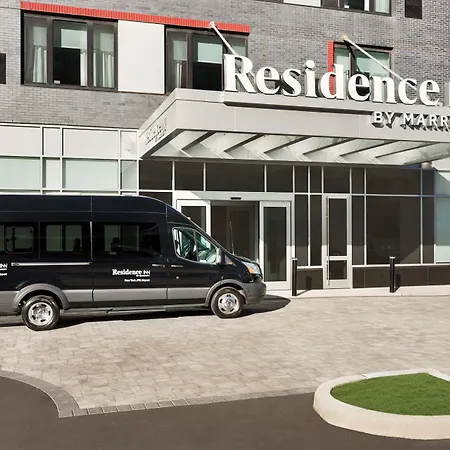 By Marriott Jfk Airport Hotel New York