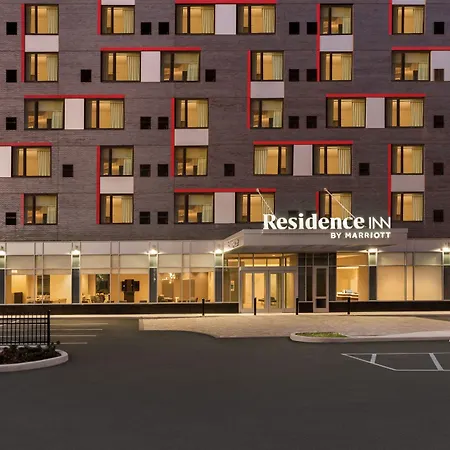 By Marriott Jfk Airport Hotel 3*