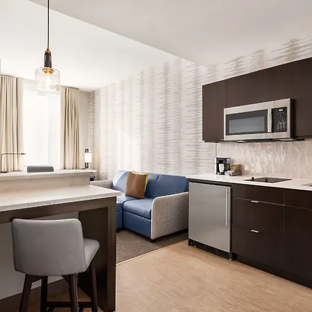 By Marriott Jfk Airport Hotel 3*