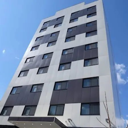 Lic Plaza Hotel 3*