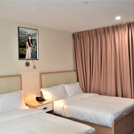 Lic Plaza 3* New York