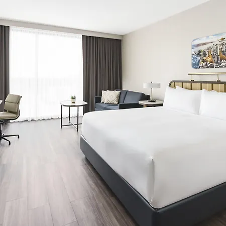 Hyatt Regency Jfk Airport At World Hotel 4*