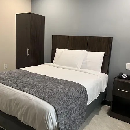 Alden Hotel 2*