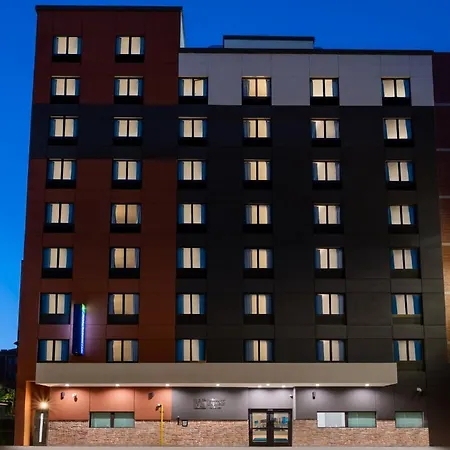 Express & Bronx - Zoo Area By Ihg Hotel New York