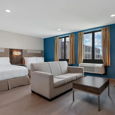 Express & Bronx - Zoo Area By Ihg Hotel 2*