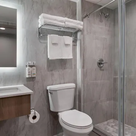 Hotel Express & Bronx - Zoo Area By Ihg New York