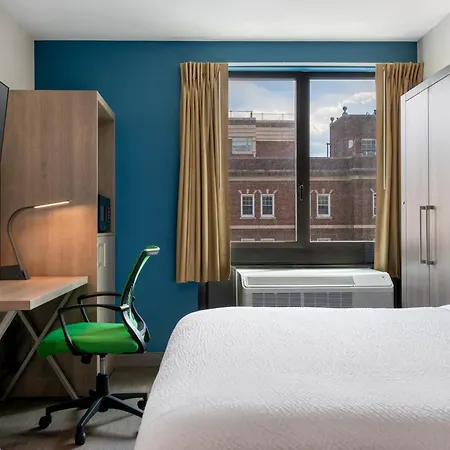 Express & Bronx - Zoo Area By Ihg Hotel New York