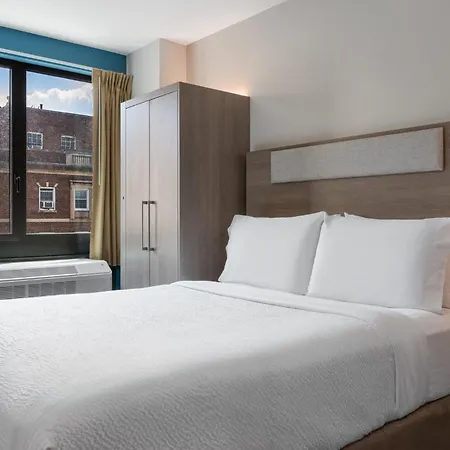 Hotel Express & Bronx - Zoo Area By Ihg 2*