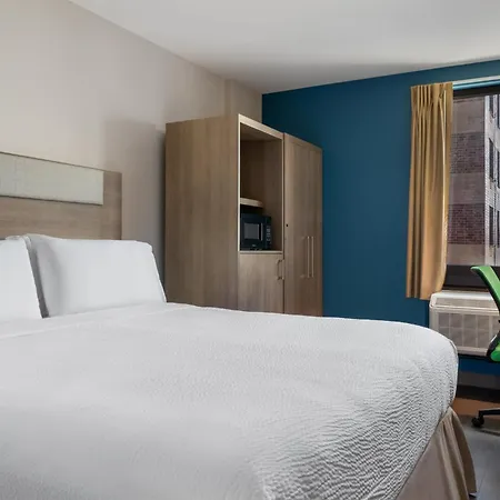 Express & Bronx - Zoo Area By Ihg New York