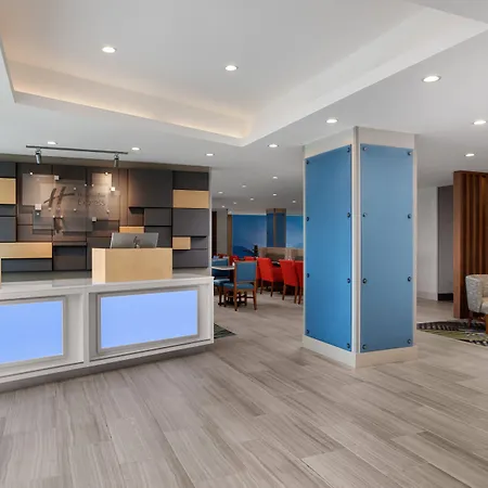 Express & Woodside Laguardia Airport 3*