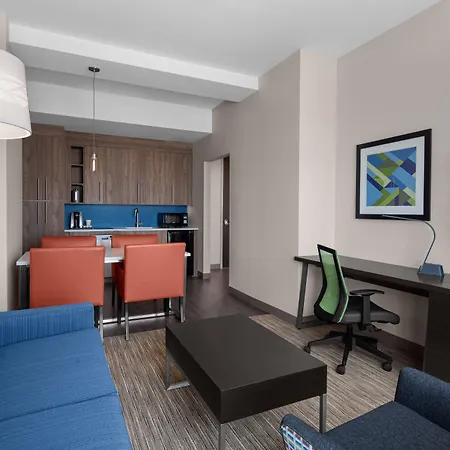 Hotel Express & Woodside Laguardia Airport New York
